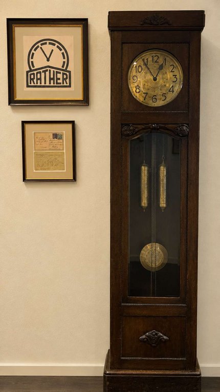 Original Rather grandfather clock preserved as a family heirloom in the HSH Chemie office in Hamburg.